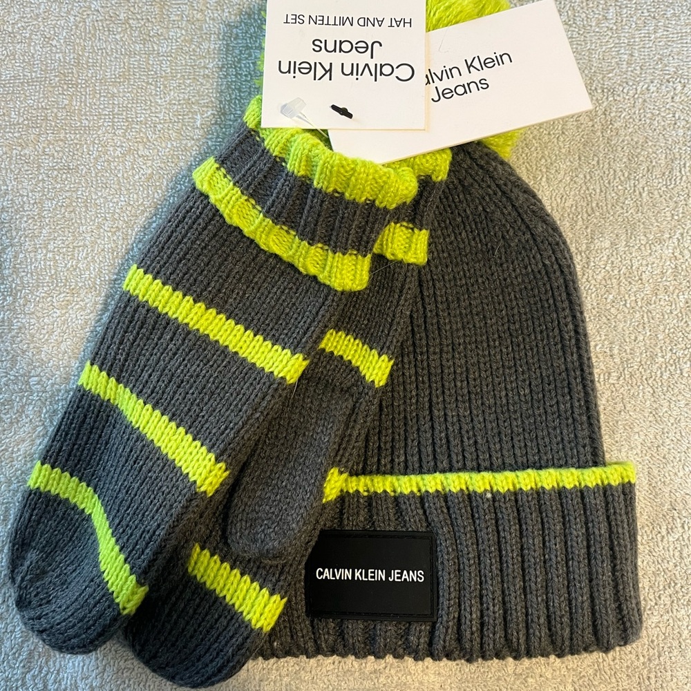 Boys Calvin Klein hat and mittens set